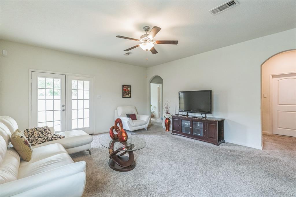 9526 Opal Gates Drive, Rosharon, Texas image 8