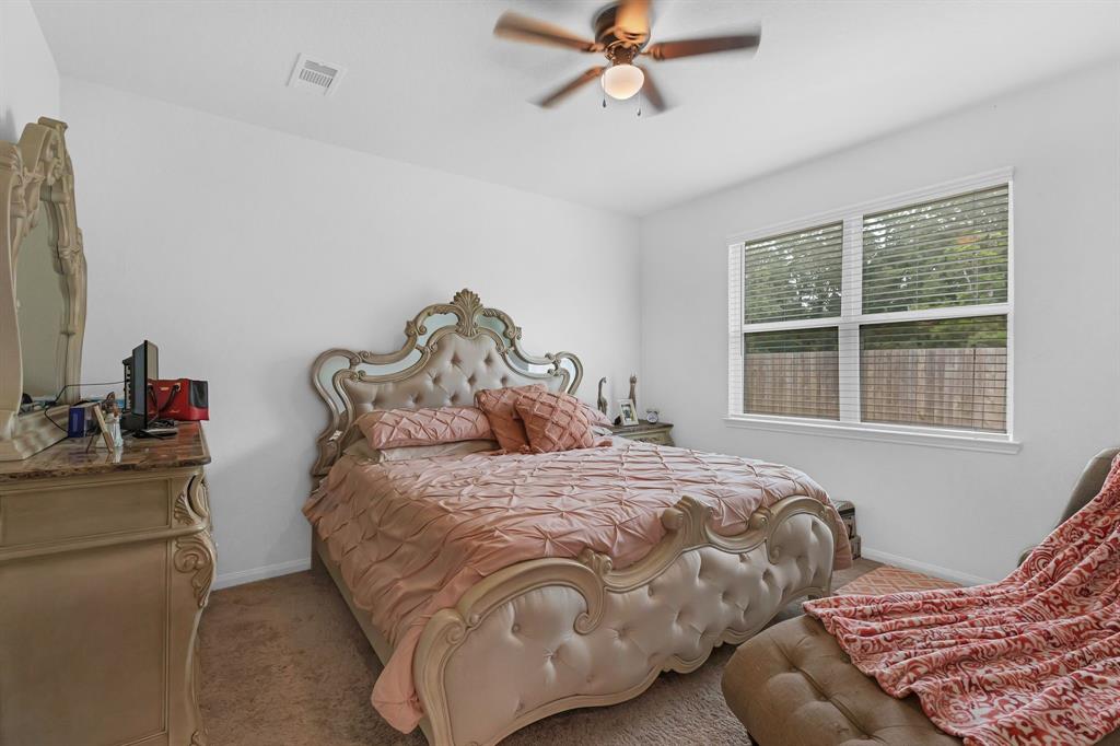 9526 Opal Gates Drive, Rosharon, Texas image 23