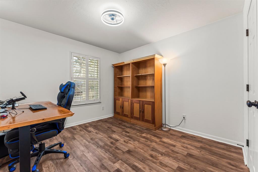 11 Snow Woods Court, The Woodlands, Texas image 23