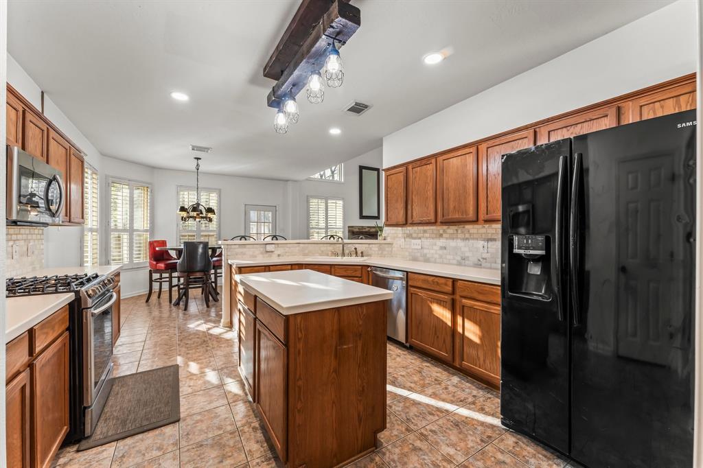 11 Snow Woods Court, The Woodlands, Texas image 9