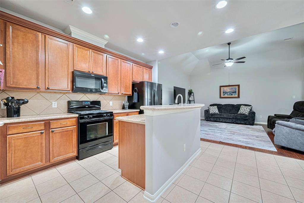 3619 Standing Rock Drive, Spring, Texas image 17