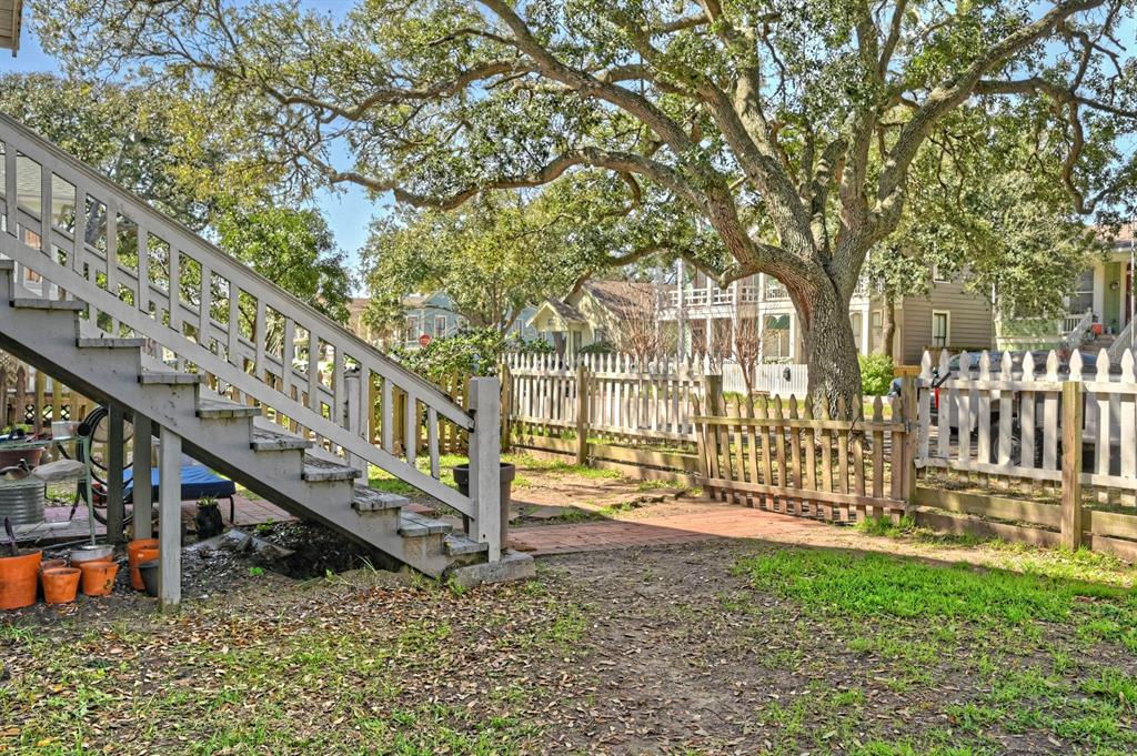 3115 Avenue P 1/2, Galveston, Texas image 27