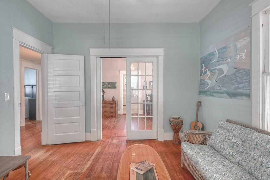 3115 Avenue P 1/2, Galveston, Texas image 6