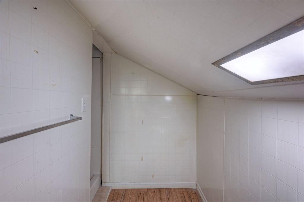 3115 Avenue P 1/2, Galveston, Texas image 18