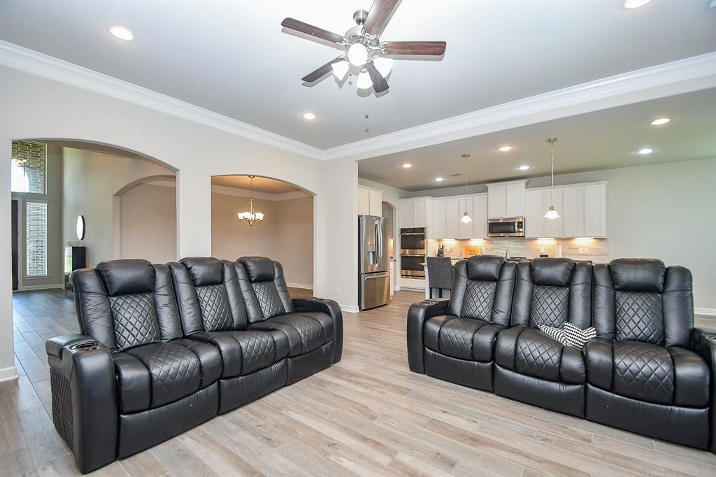 23519 Persimmon Creek Lane, Katy, Texas image 14