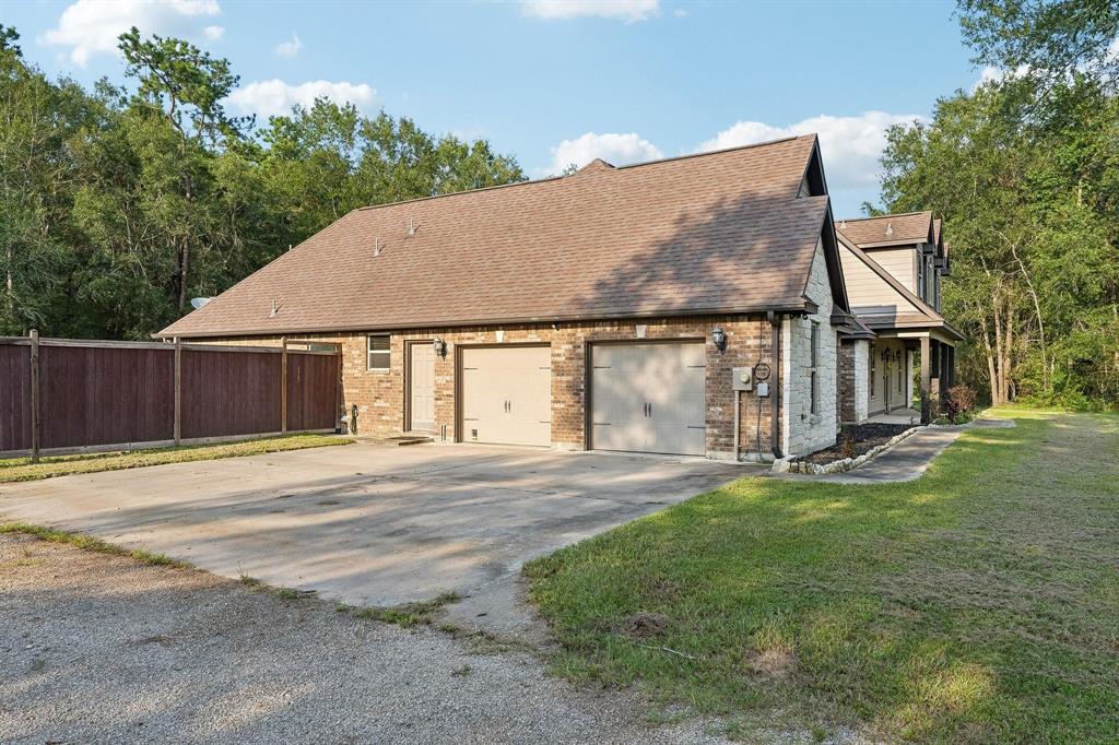 532 County Rd 632, Dayton, Texas image 8