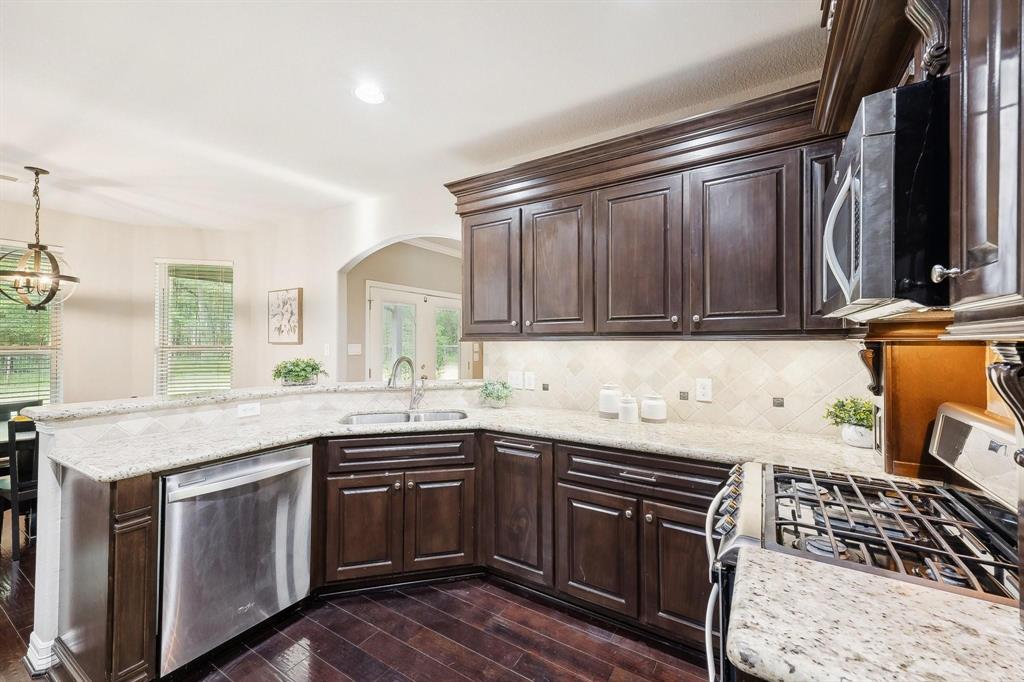 532 County Rd 632, Dayton, Texas image 21
