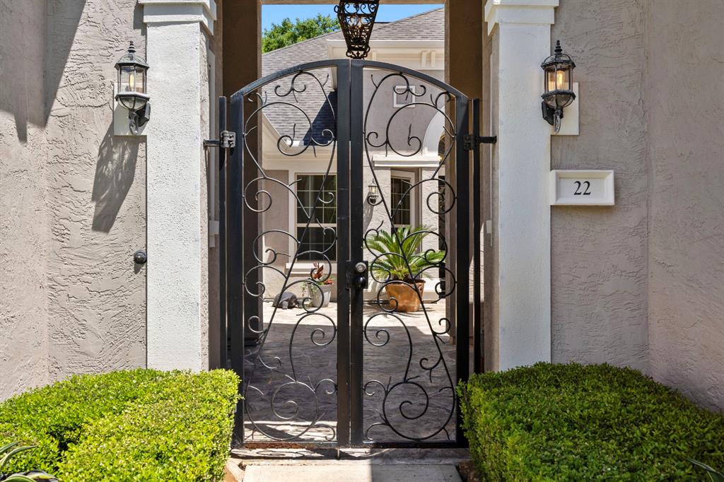 22 Aviano Circle, Missouri City, Texas image 3