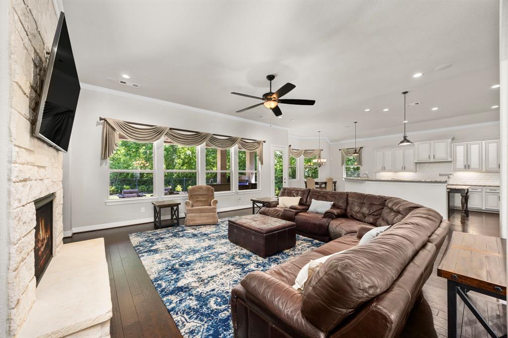 22 Aviano Circle, Missouri City, Texas image 11