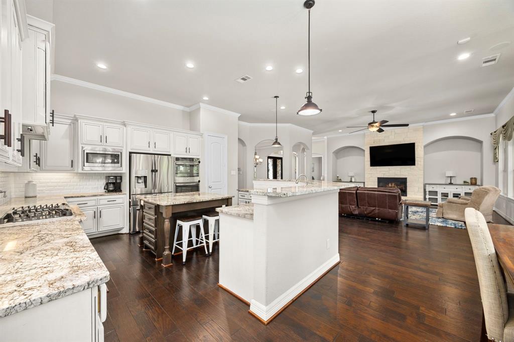 22 Aviano Circle, Missouri City, Texas image 17