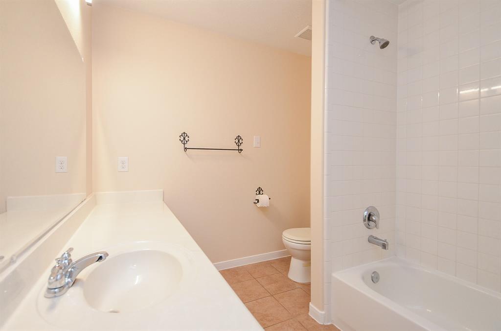 18724 Cypress Loch Drive, Spring, Texas image 20