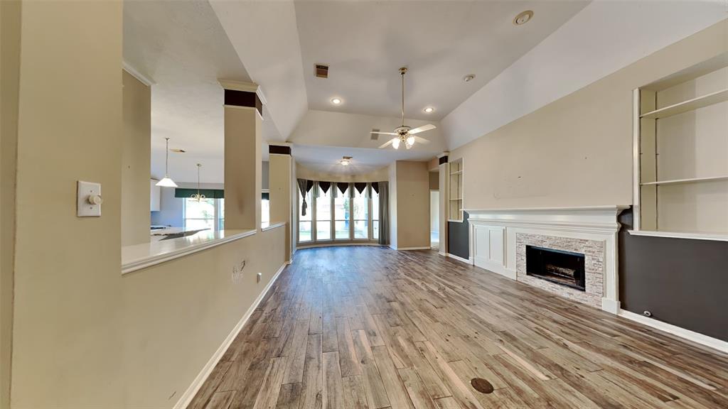 1311 Kingfisher Court, Pearland, Texas image 3