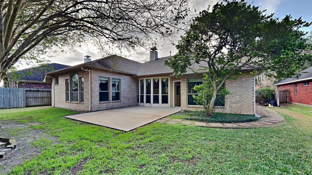 1311 Kingfisher Court, Pearland, Texas image 14