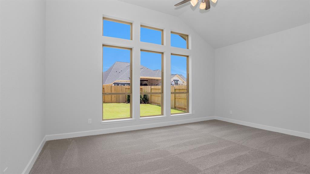 433 Soaring Sparrow Trail