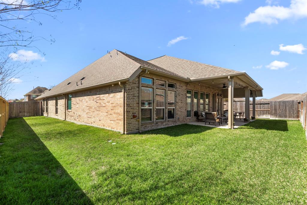 2002 Silver Moon Drive, Missouri City, Texas image 36