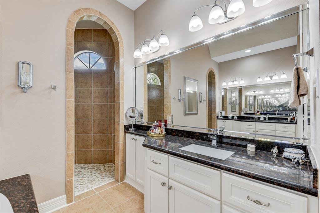 5603 Forest Cove Drive, Dickinson, Texas image 15
