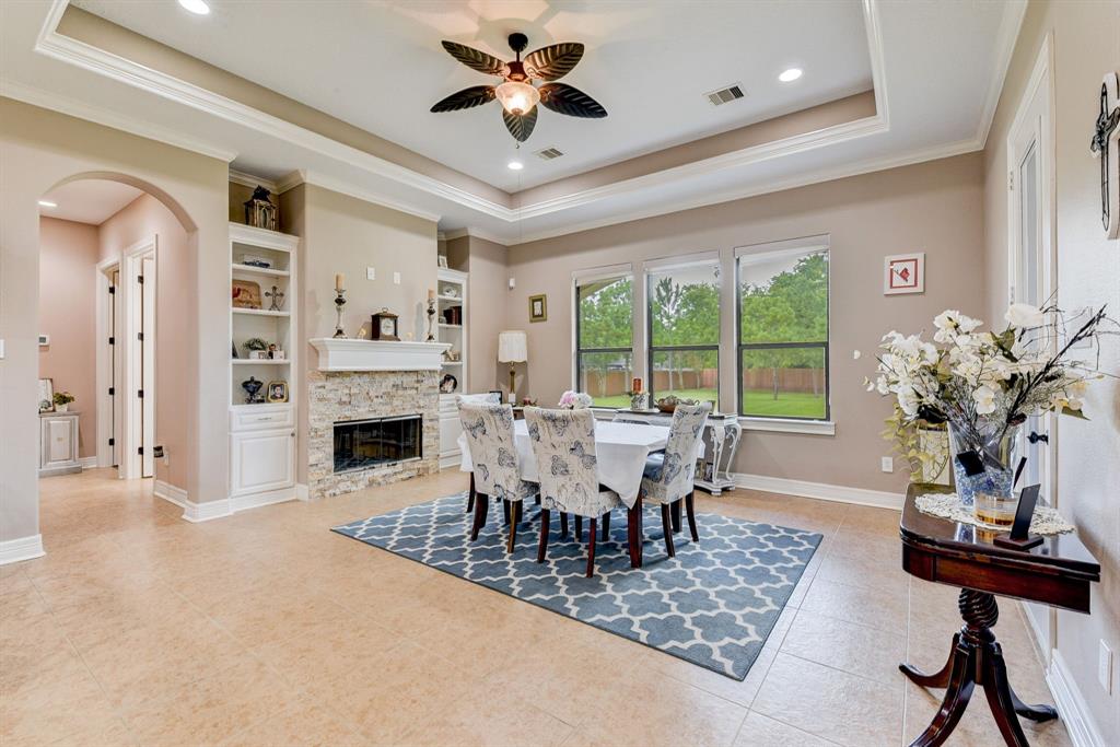 5603 Forest Cove Drive, Dickinson, Texas image 33