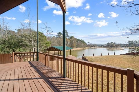 88 Hunters Creek Drive Huntsville TX 77340