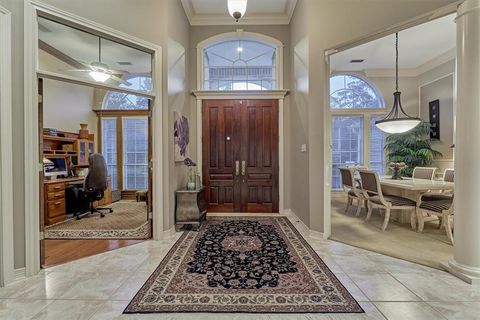 Single Family Residence in The Woodlands TX 198 Berryline Circle 8.jpg