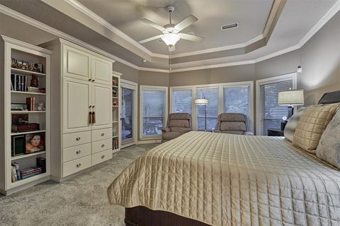 Single Family Residence in The Woodlands TX 198 Berryline Circle 25.jpg