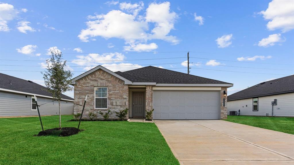 1615 Stelvio Pass Drive, Richmond, Texas image 2