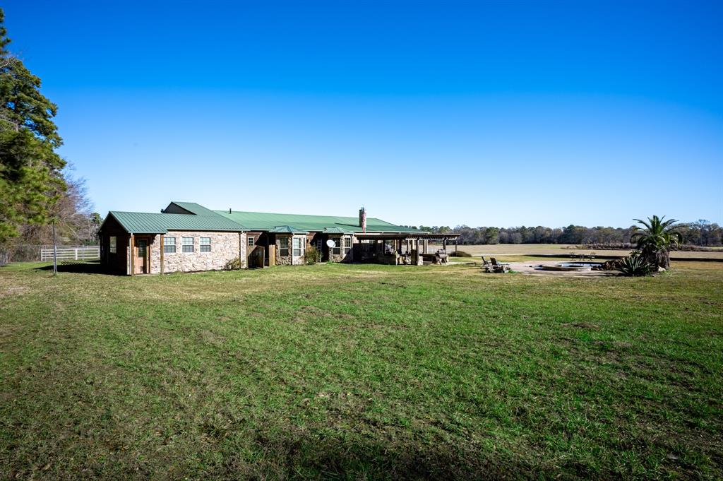 349 B Lee Road, Groveton, Texas image 7