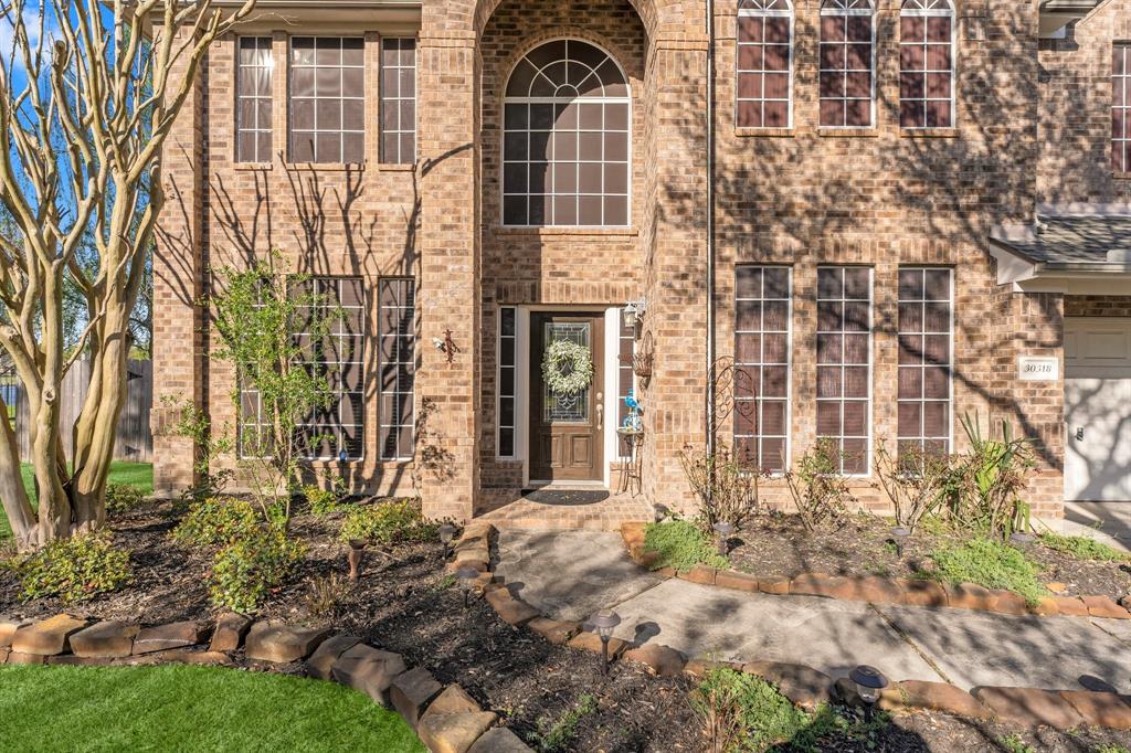 30318 Vinebriar Drive, Spring, Texas image 3
