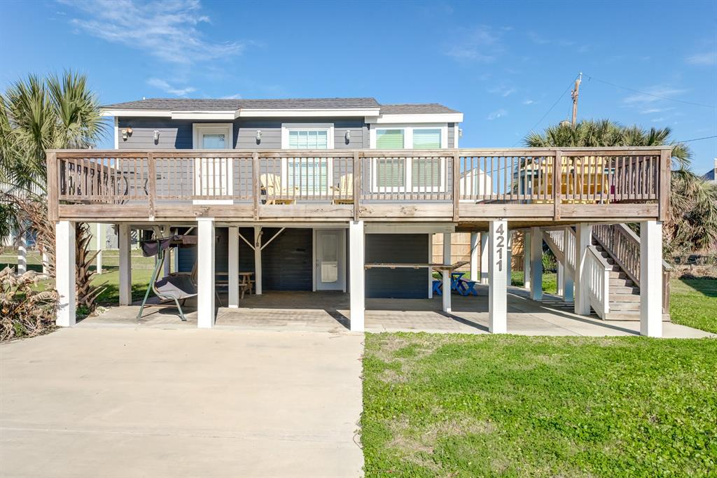 4211 Surf Drive