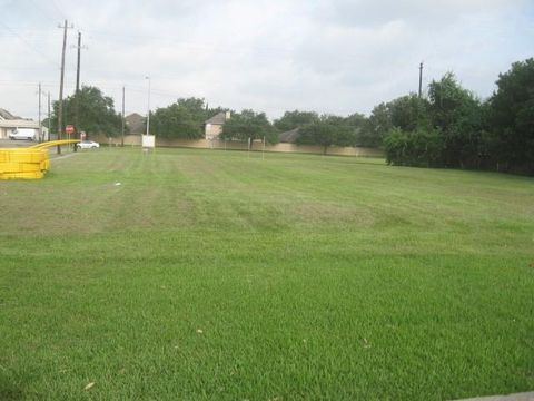  in Pasadena TX 0 Burke Road 4.jpg