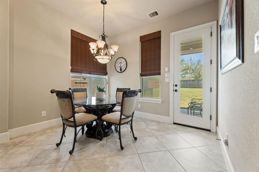 116 Bandera Creek Lane, Friendswood, Texas image 15
