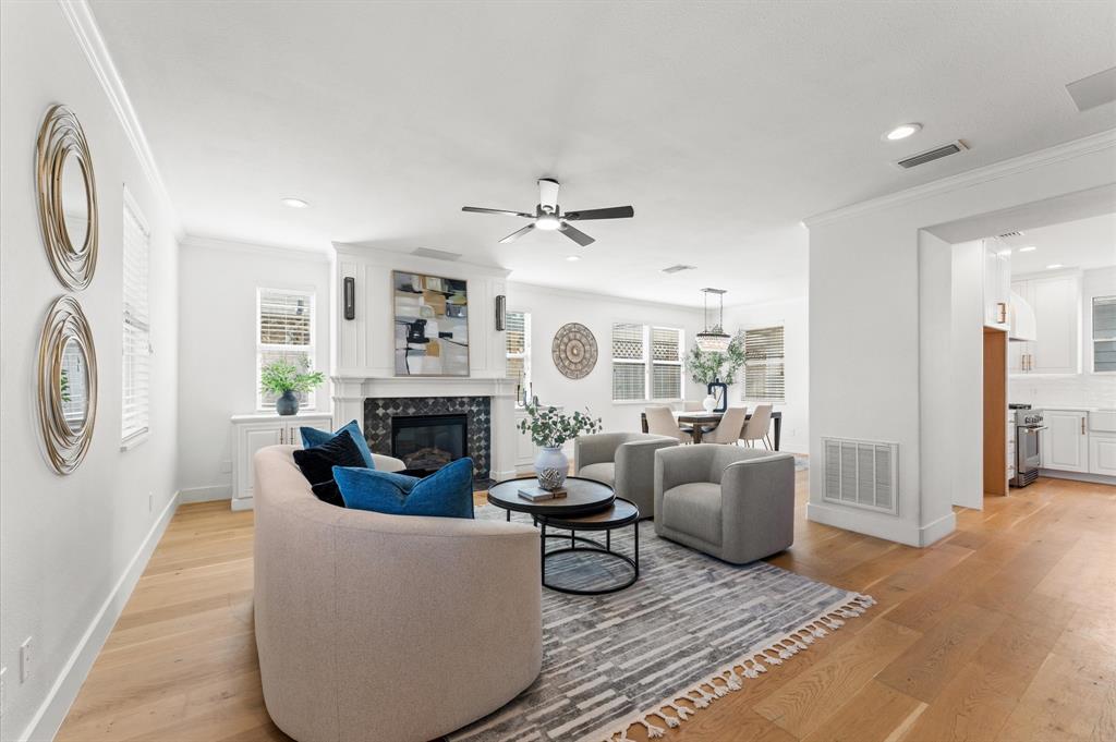 1111 Walton Street, Houston, Texas image 4