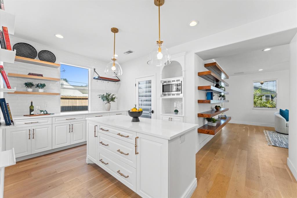1111 Walton Street, Houston, Texas image 12