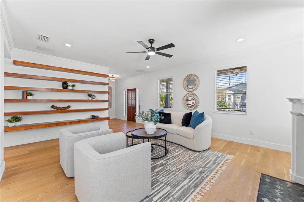 1111 Walton Street, Houston, Texas image 6