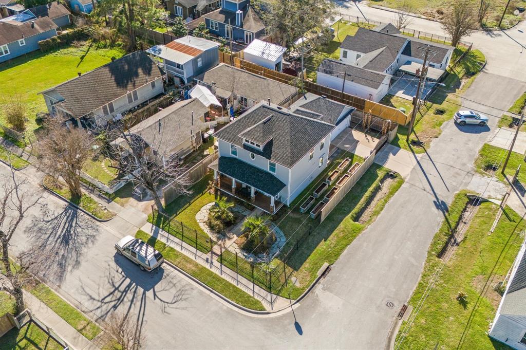 1111 Walton Street, Houston, Texas image 34
