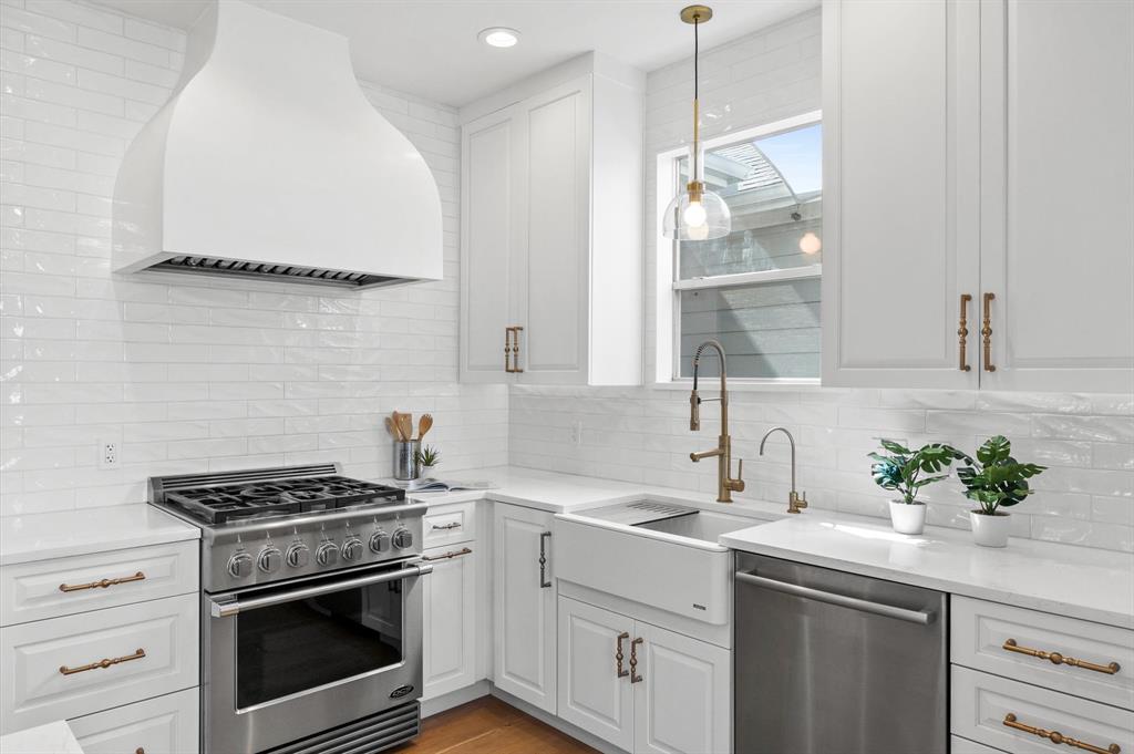 1111 Walton Street, Houston, Texas image 11