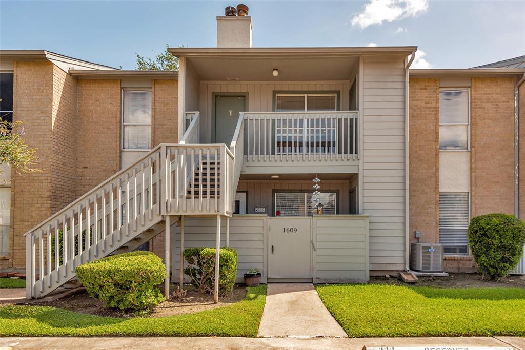 260 El Dorado Boulevard 1610