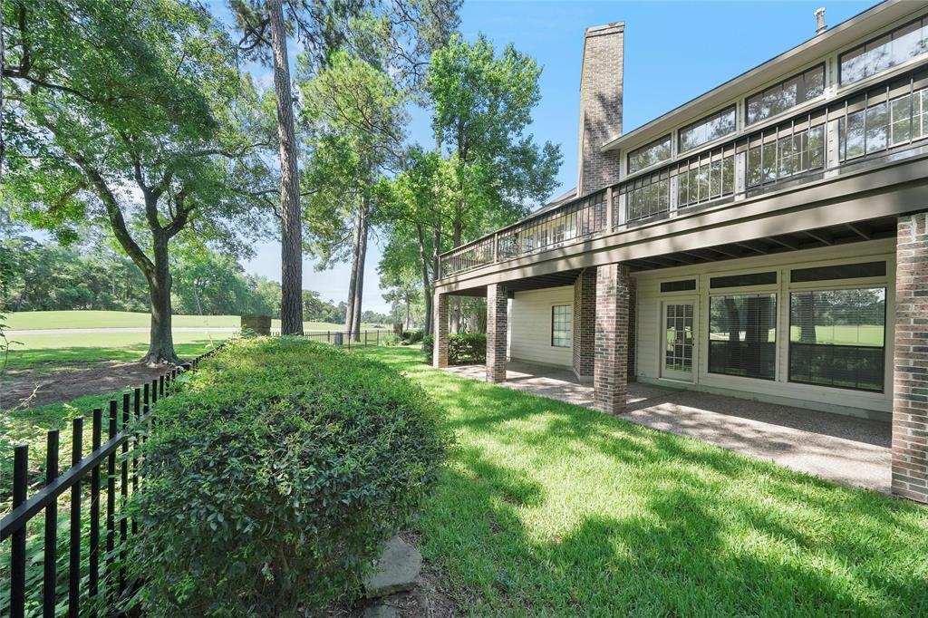 4 Fairway Oaks Place #4, The Woodlands, Texas image 27