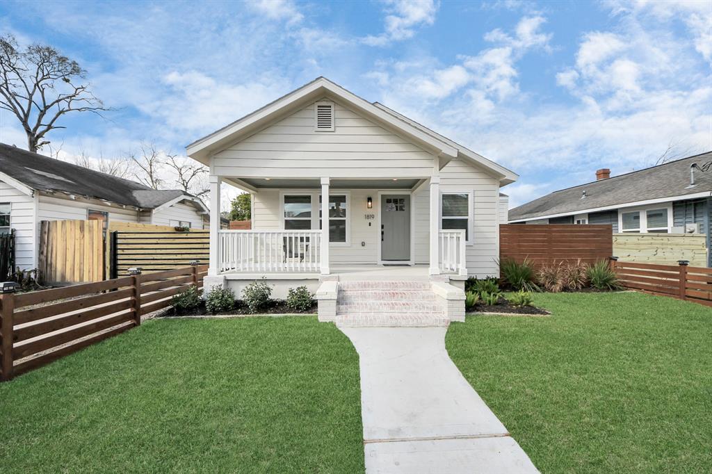 1819 Studewood Street, Houston, Texas image 1
