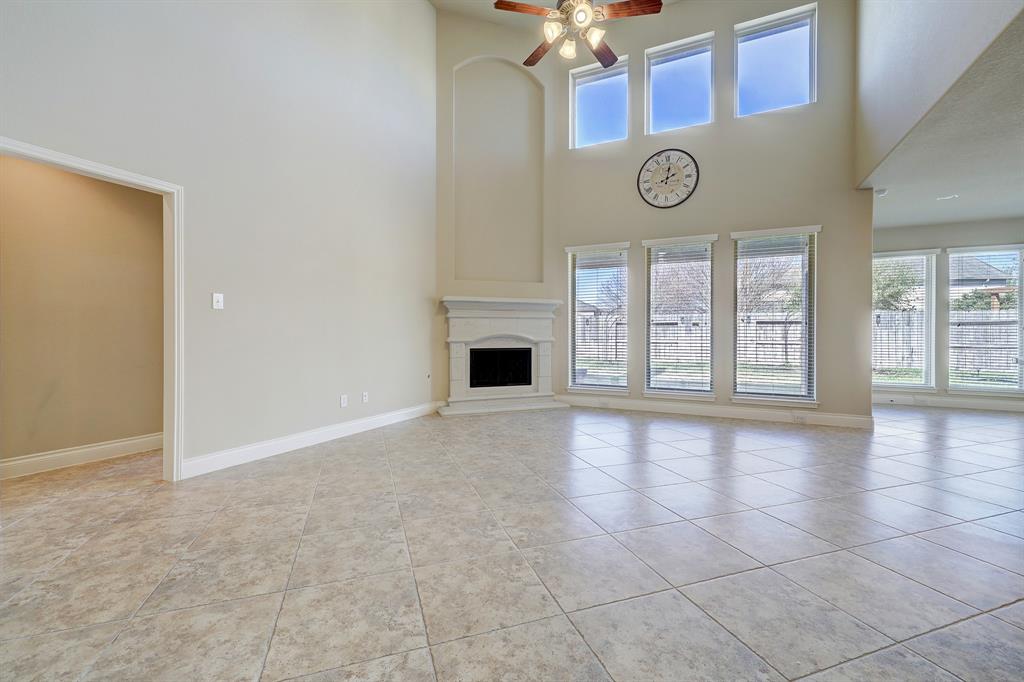 13207 Lone Creek Lane, Pearland, Texas image 10