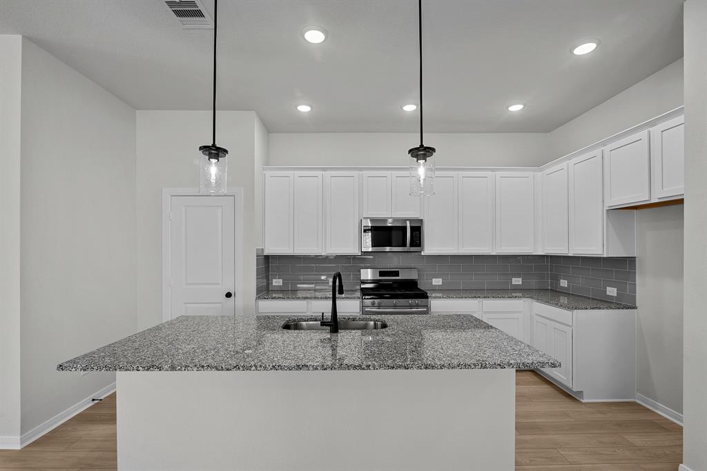 514 Red Eyed Vireo Court, Magnolia, Texas image 12