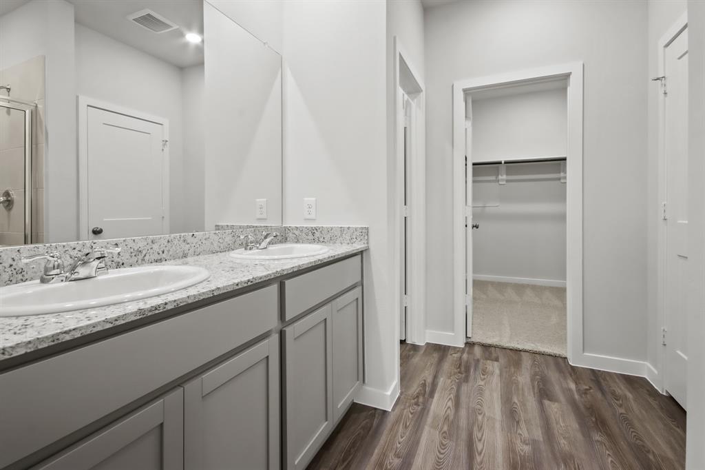 3942 Accolade Crossing Xing, Brookshire, Texas image 8