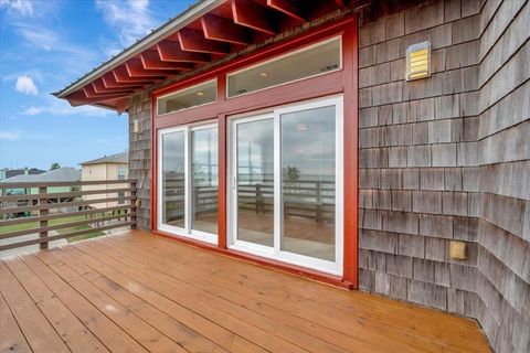 A home in Seabrook