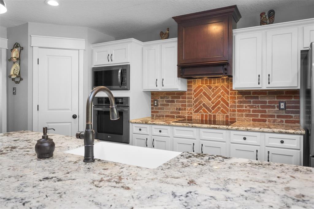 3773 Fm 2518 Road, Cleveland, Texas image 12