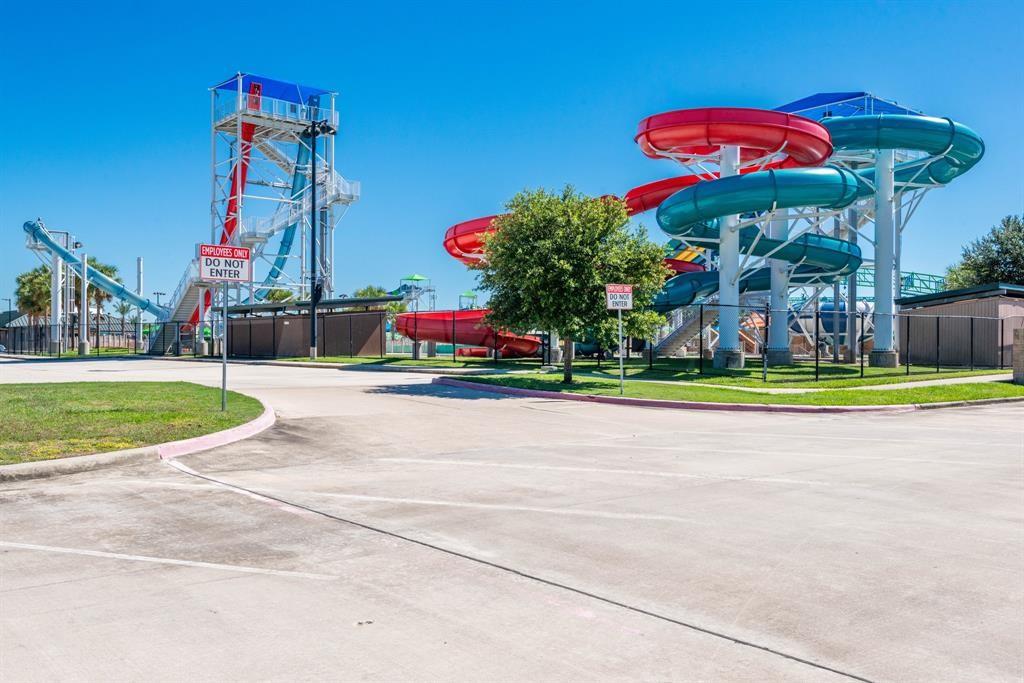 3943 Sugardale Street, Baytown, Texas image 9