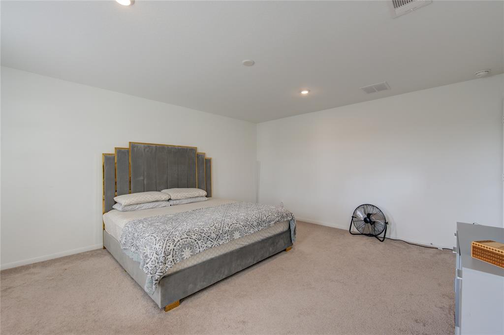 5826 Finely Run Street, Spring, Texas image 31