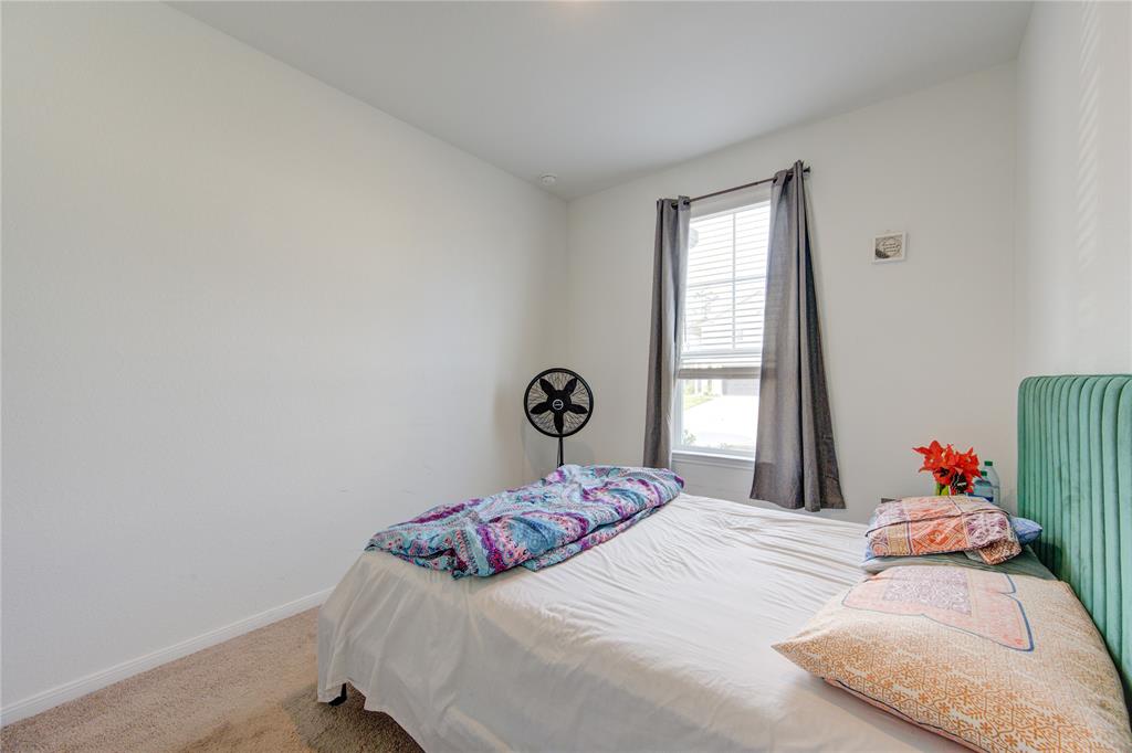 5826 Finely Run Street, Spring, Texas image 6