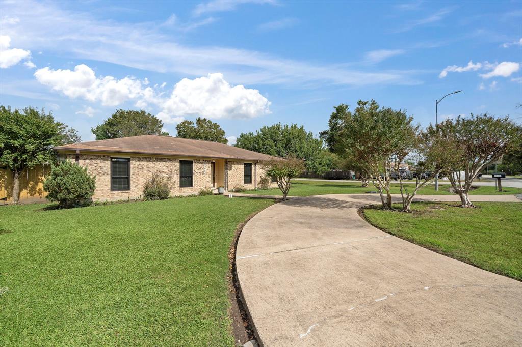 6335 Olson Lane, Pasadena, Texas image 2