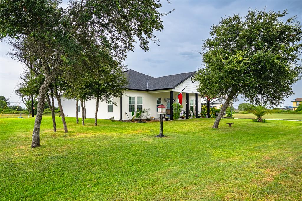 36 W Green Oak Lane, Rockport, Texas image 3