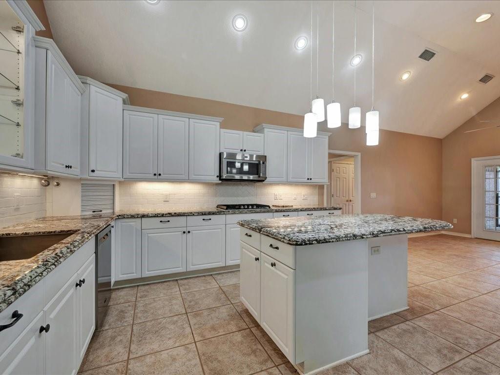2601 Woodstock Drive, Lufkin, Texas image 19