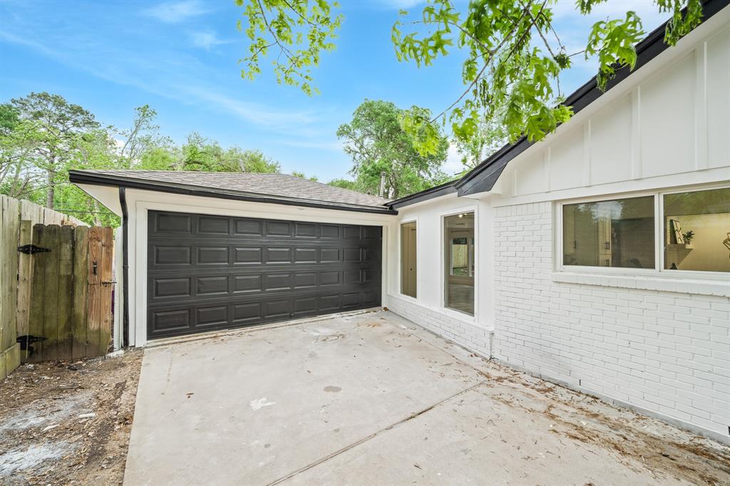 1206 Timber Lane, Friendswood, Texas image 4